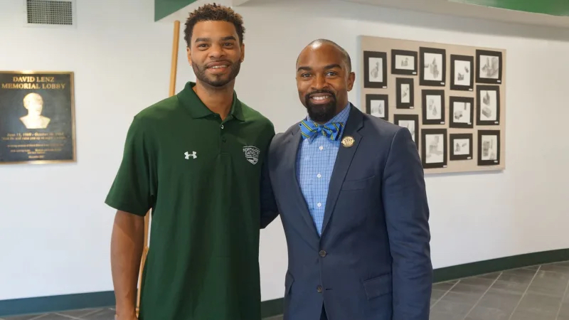 Alumnus Speaker Jesse White '97 Speaks at Fall Honors Breakfast